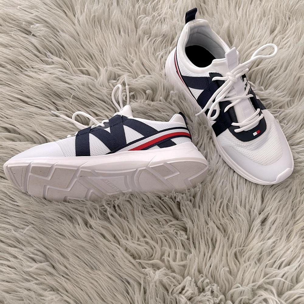Shoes - Picture 2 of 11